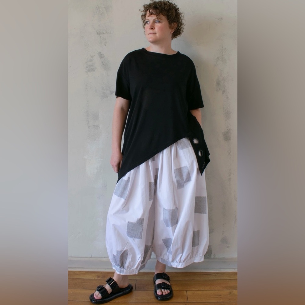 Vanite Couture NWOT Wide-Leg Patterned Ballon Style Elastic Waist Pant Size OS